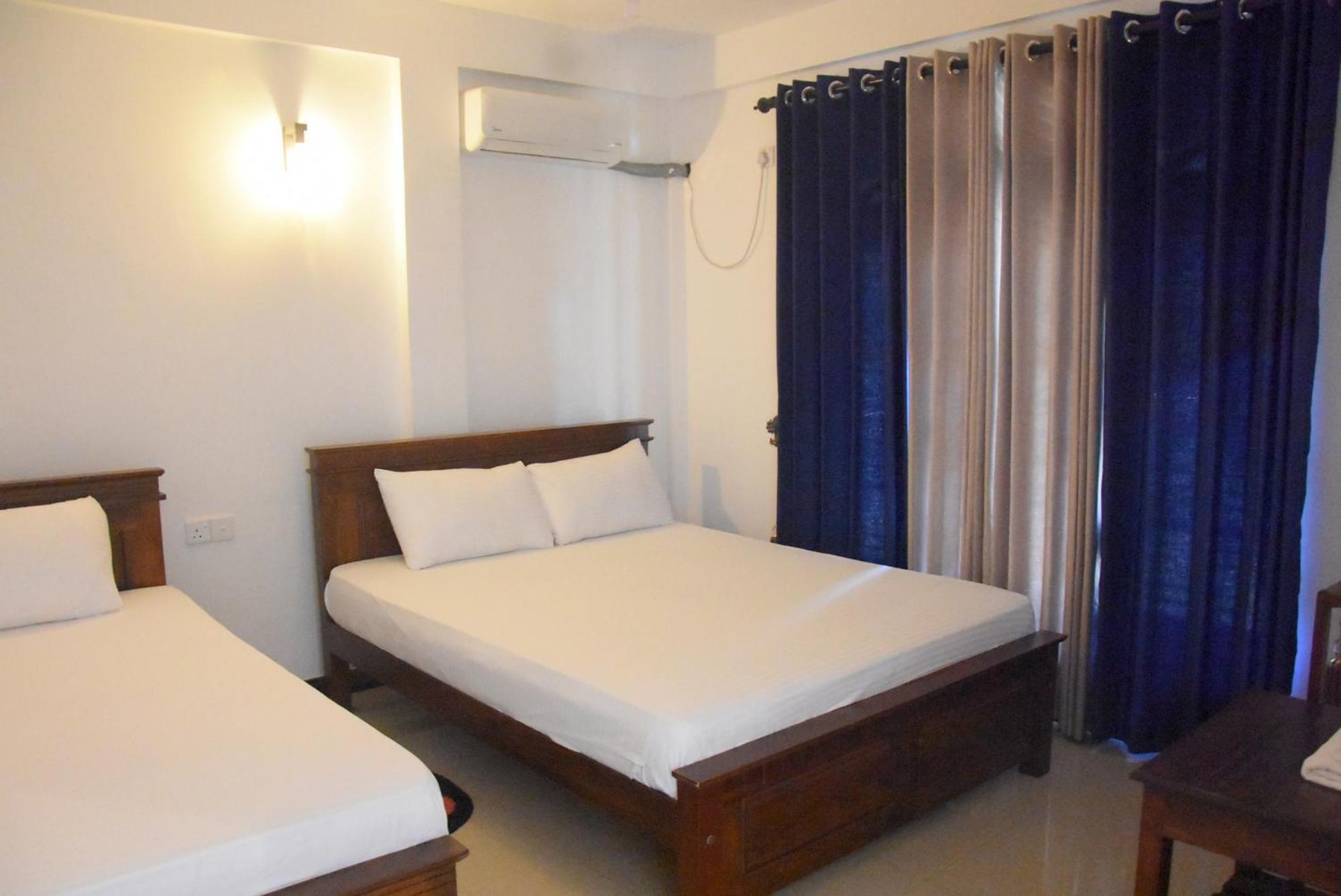 Silverline Guest House Anuradhapura Exteriör bild