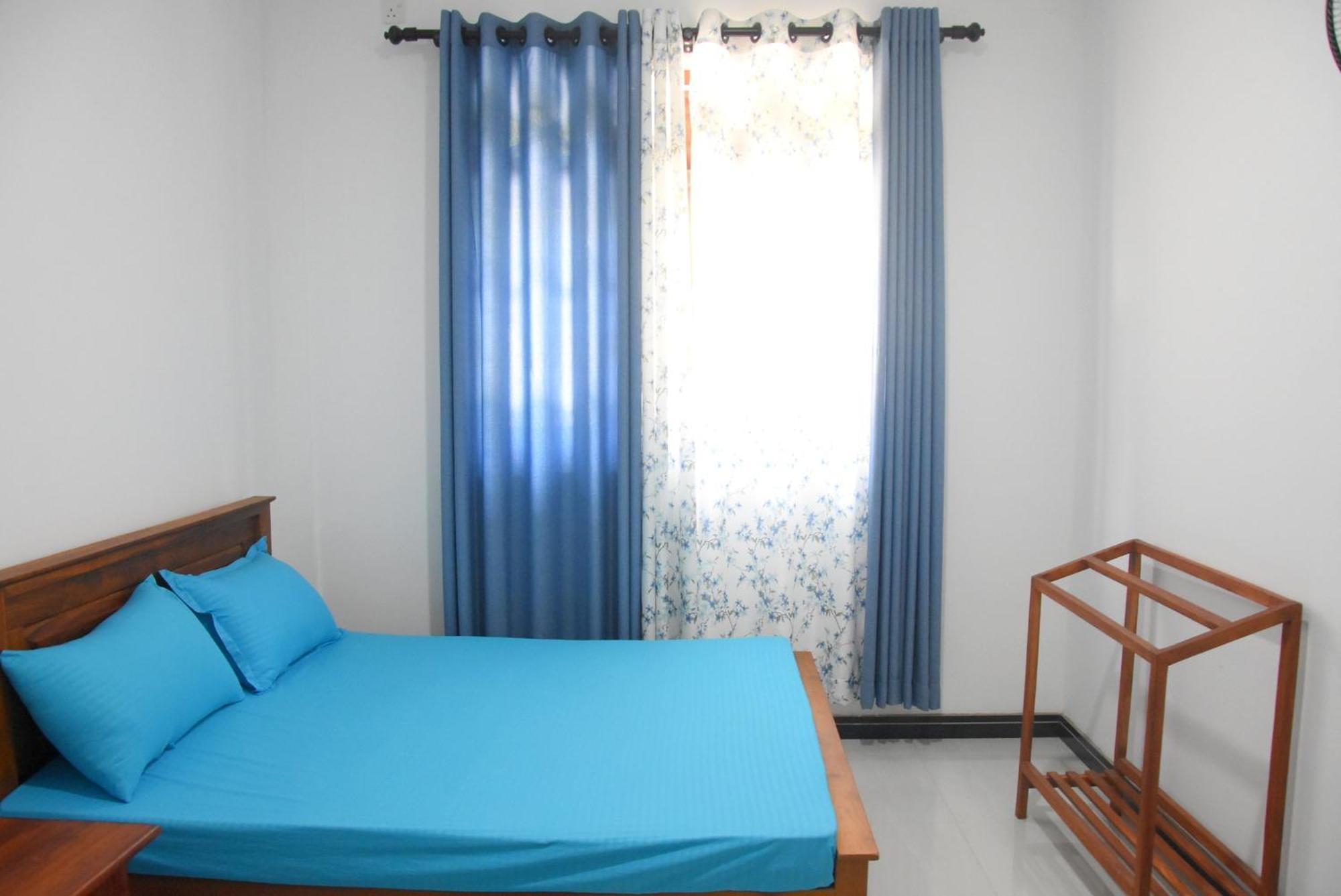 Silverline Guest House Anuradhapura Exteriör bild