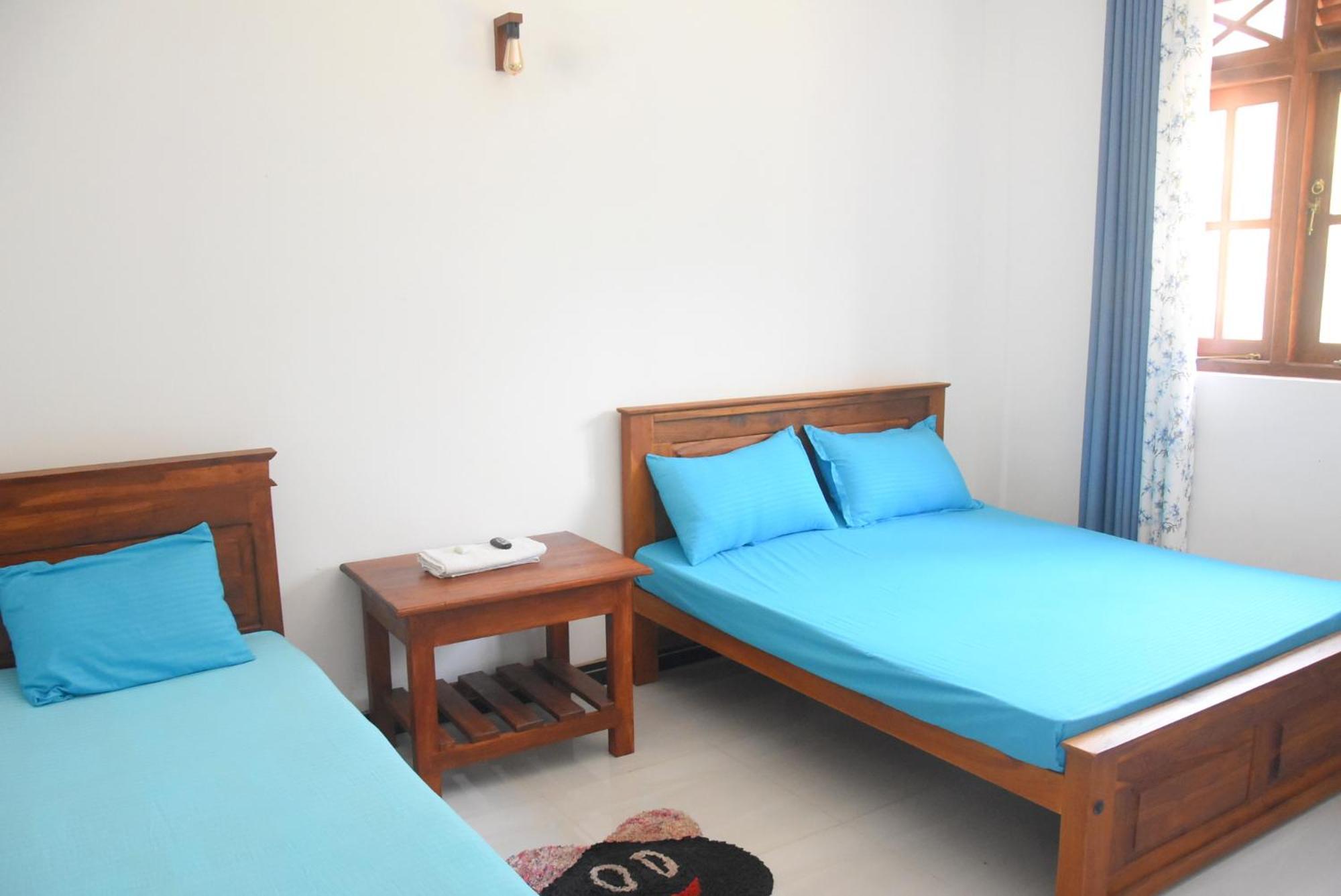 Silverline Guest House Anuradhapura Exteriör bild